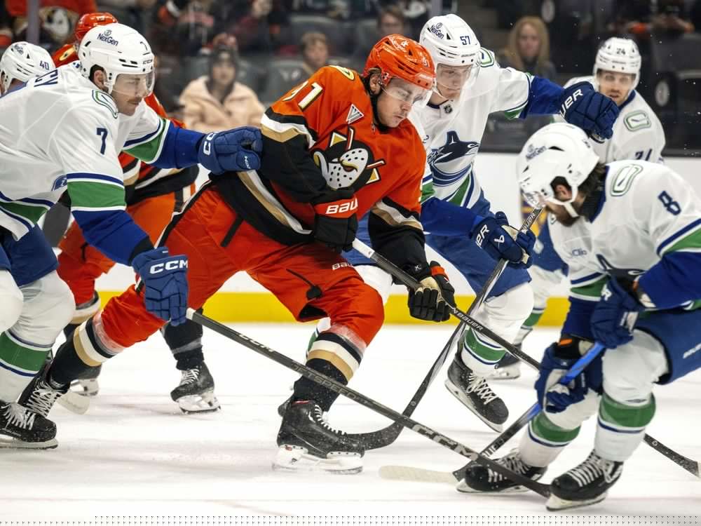 Canucks Notebook: What to learn from the Ducks finally taking flight