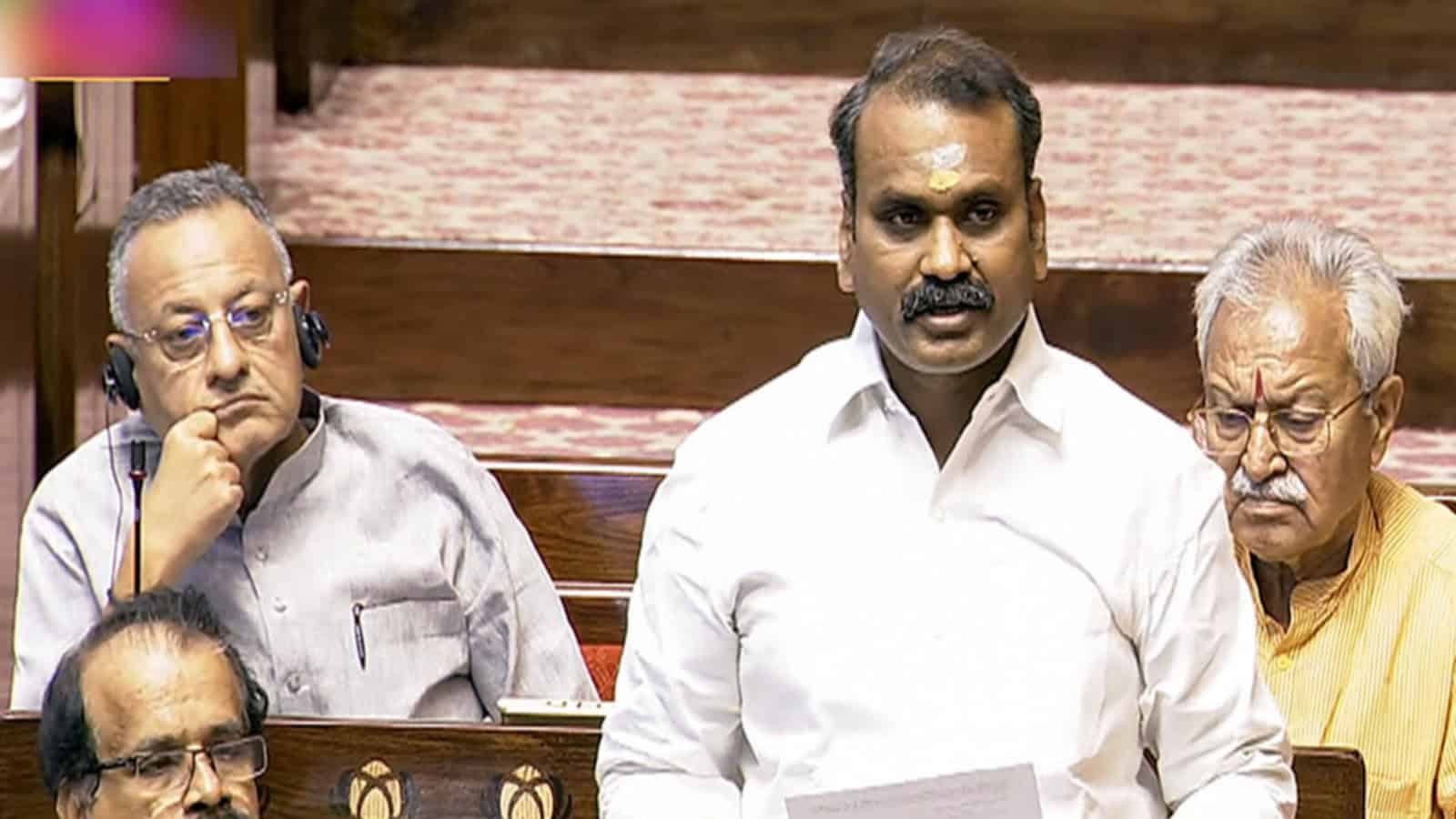 No autonomy issues from public broadcasters in last year: Govt