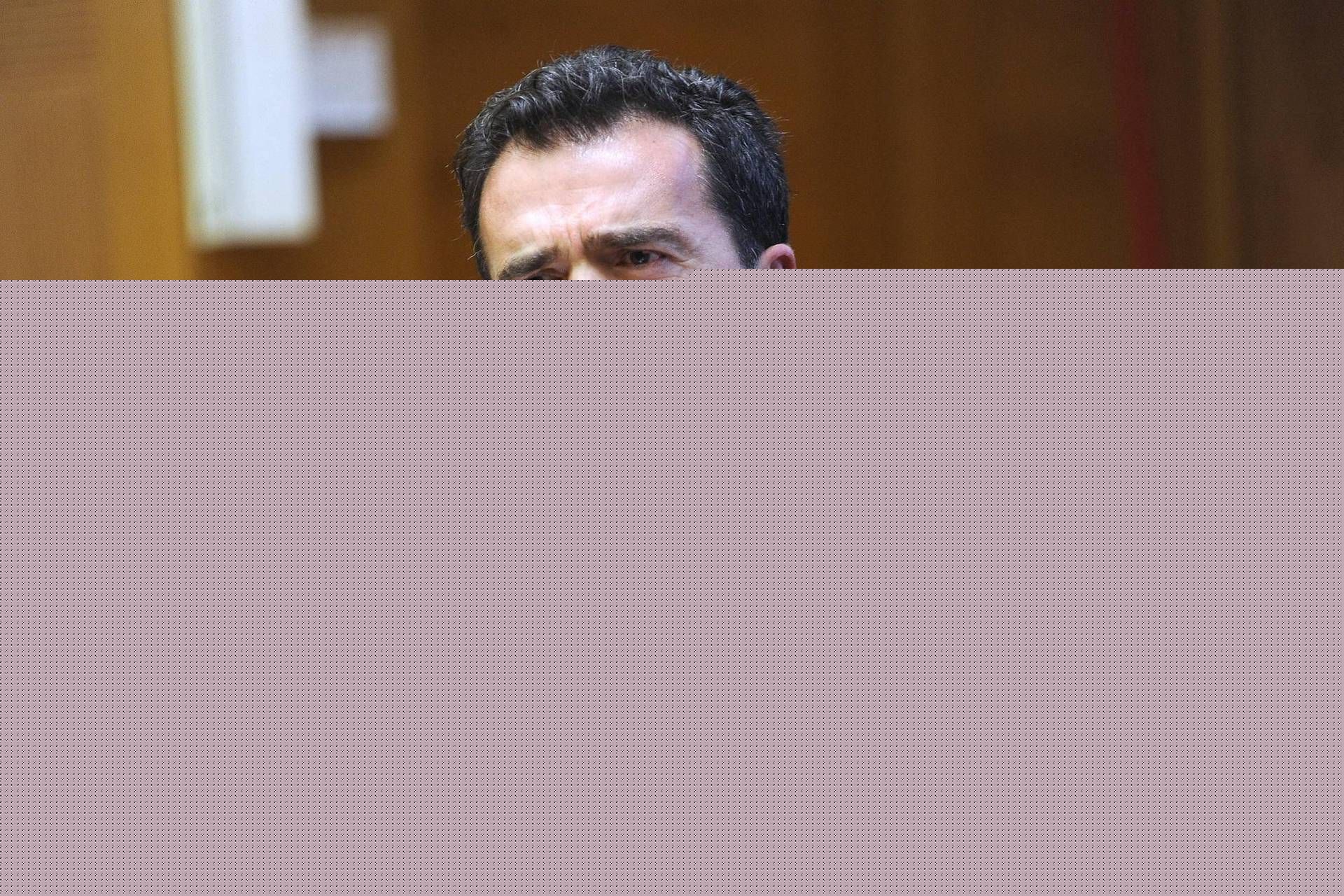 Sospensione Schengen: Gozi accusa l'Italia, "motivo è Vannacci, non Sánchez"