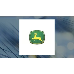 Deere & Company $DE Shares Purchased by Truist Financial Corp