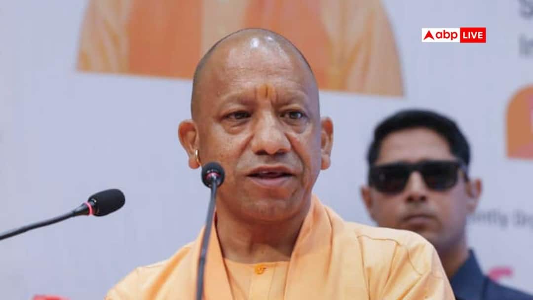 UP Govt Begins Cow Urine Buyback Project; Farmers To Get Rs 10/Litre, Samajwadi Party Takes Jibe