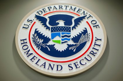 Agentes federales pararon a conductor de Uber en Portland para detener a 2 pasajeros, dice el conductor