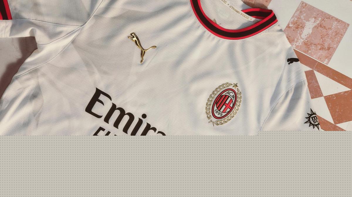 PHOTOGALLERY - Che bella la nuova maglia! Le immagini e i dettagli