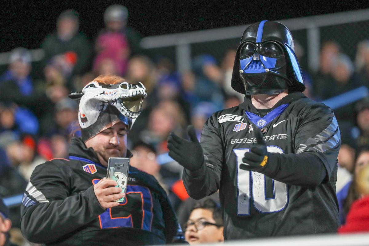 Bronco Nation Rallies For Boise's Biggest Game Against Notre Dame