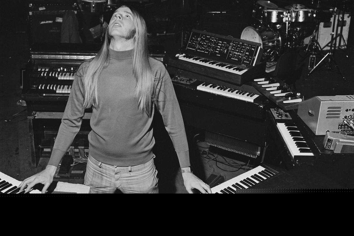The Day Wakeman Chose Yes Over Bowie