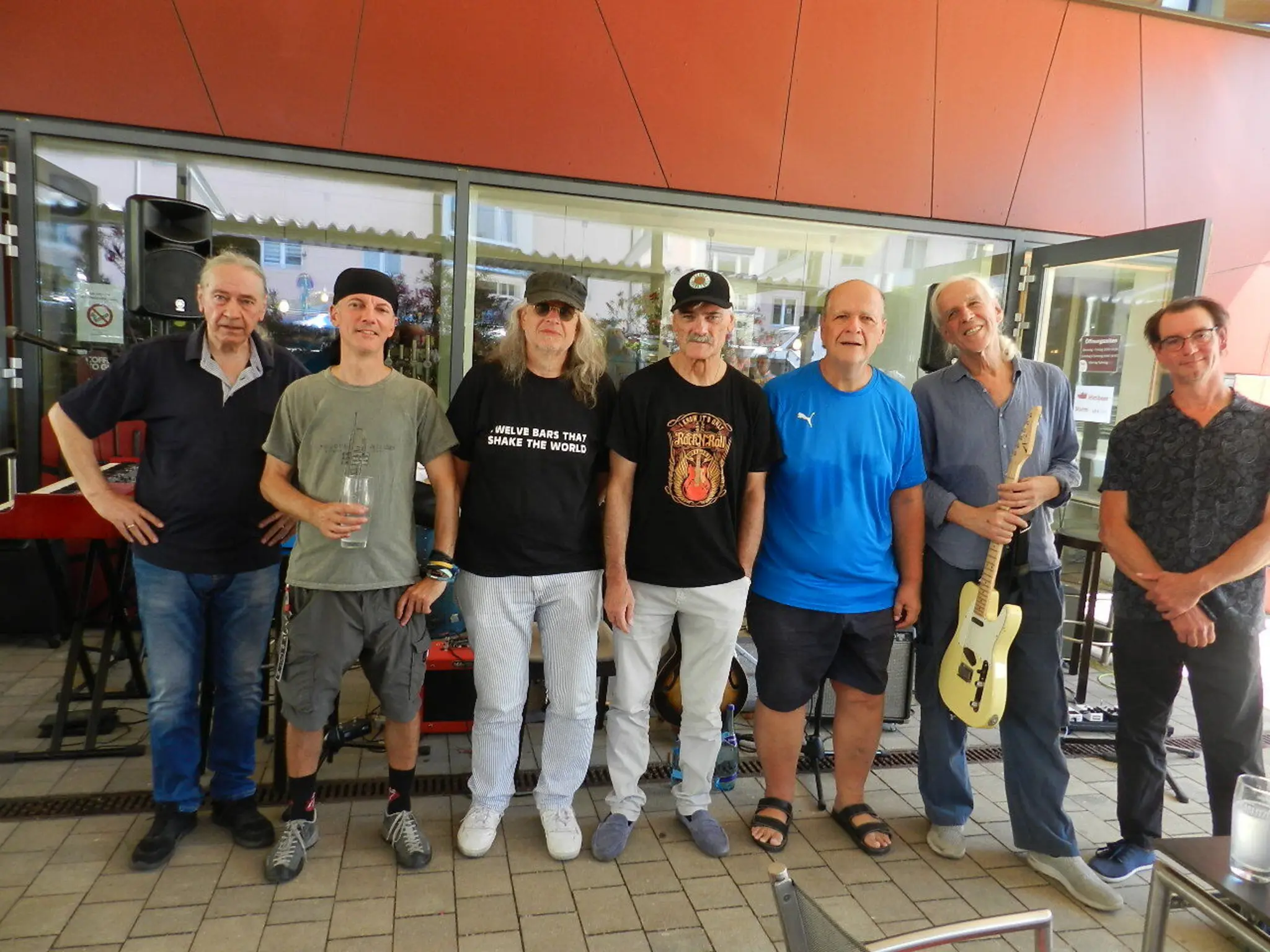 Live-Musik und beste Laune, so wurde in der Bruckmeierei gefeiert