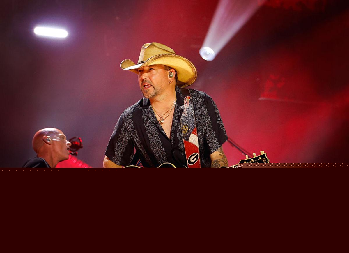 Jason Aldean Stops At Popular Bar In Bozeman