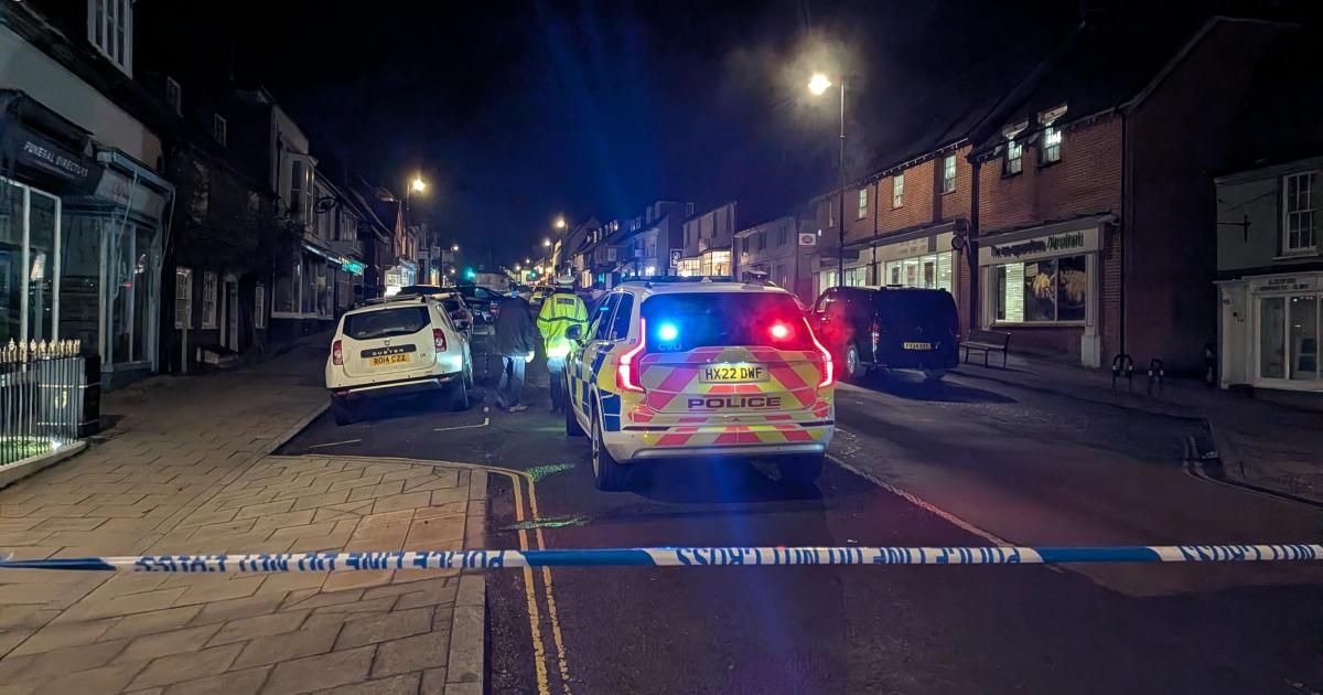 Main road closed in Hampshire town following car crash
