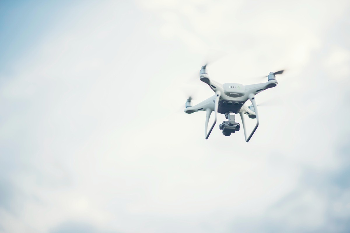 França abre investigação sobre navio petroleiro suspeito de ligação com voo de drones na Dinamarca
