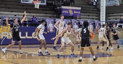 REPLAY: GHS Silver Streaks boys basketball vs Marion @ Taylorville Holiday Tournament