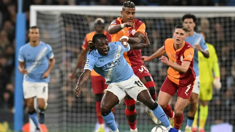Galatasaray'a kötü haber: Yıldız isim cezalı duruma düştü