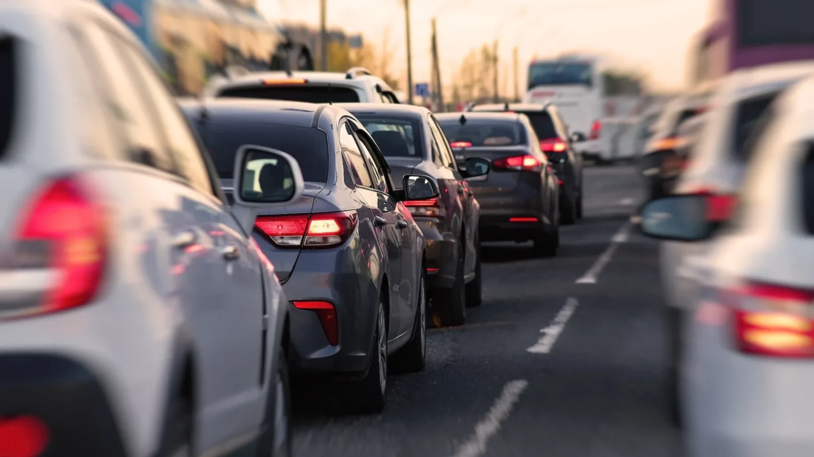 UE schimbă regulile pentru mașinile la final de viață