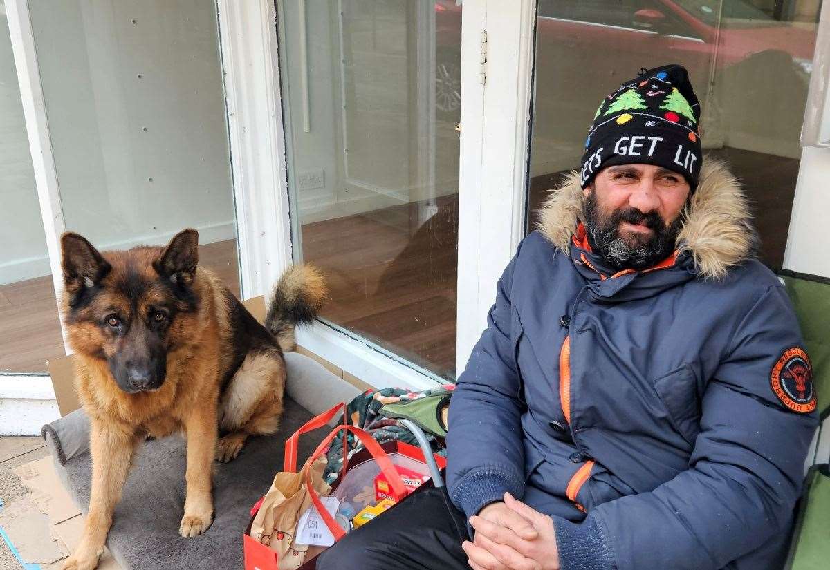 £19k crowdfunder cash raised for homeless man and dog Florin and Flick to be refunded