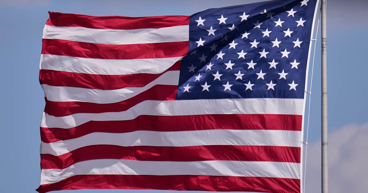 Can America Rise Above the Tide of History?