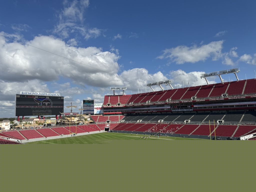 How The NHL Plans To Bring Outdoor Hockey to Tampa