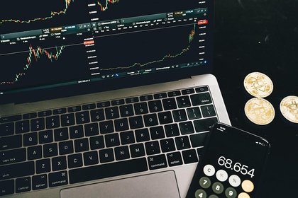 AI Is Creating a Gold Rush of Demand for These 2 Bitcoin Stocks