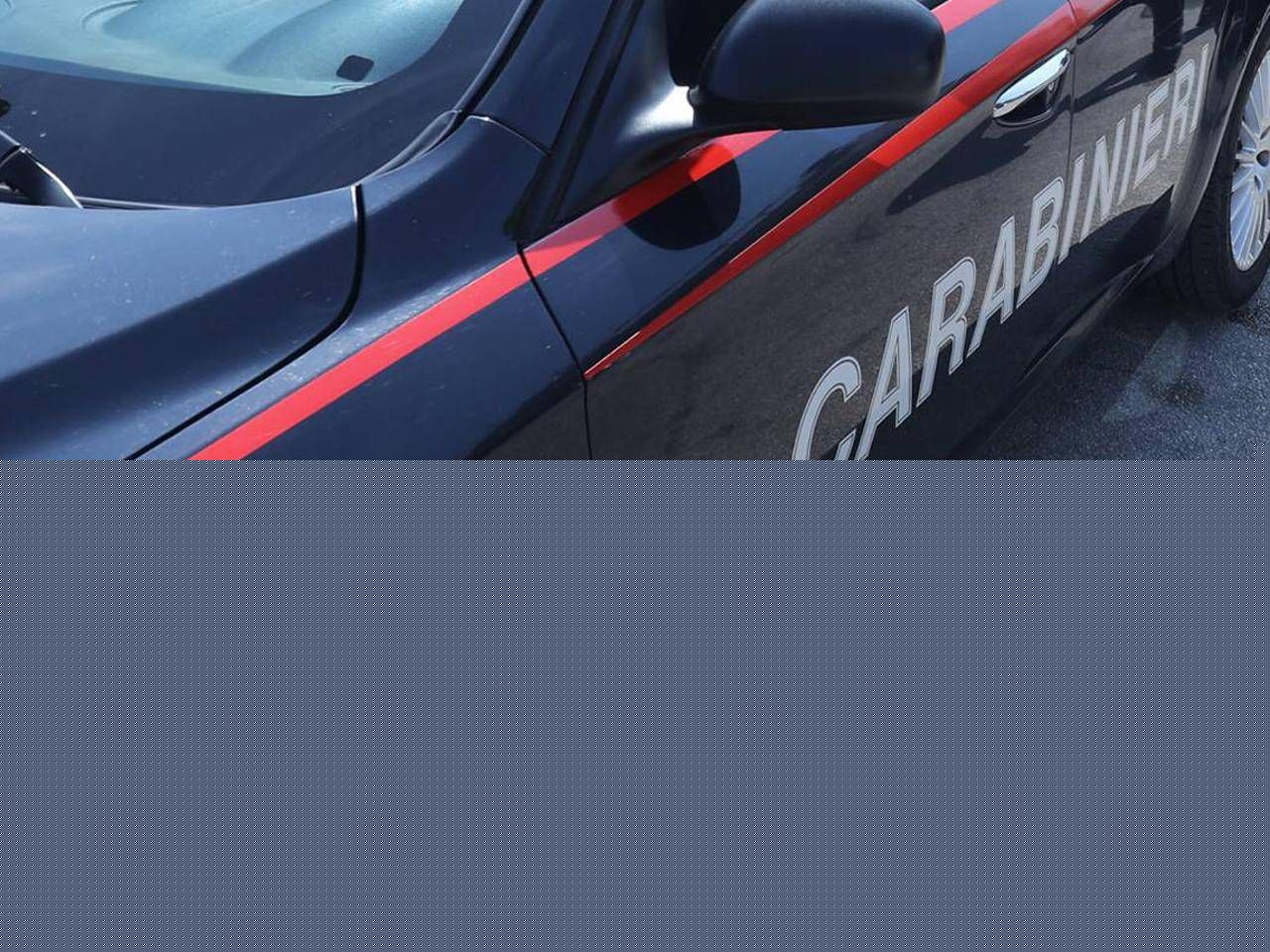 Latina, anziani coniugi trovati morti fuori dall'auto: indagini in corso