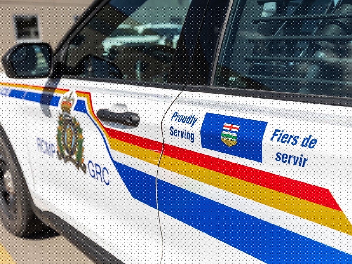Five people dead, 28 injured in collisions over long weekend: Alberta RCMP