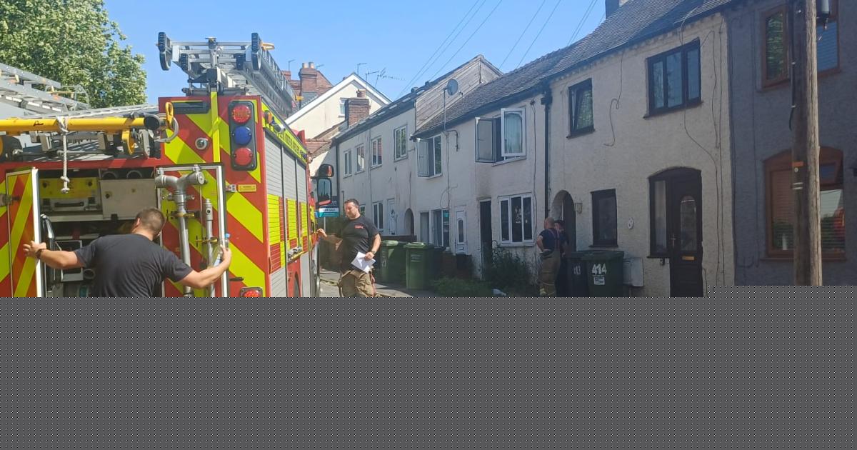LIVE - fire crews at scene of house fire in Kidderminster