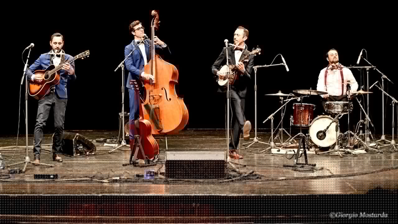 musica da ripostiglio. perché da camera... ci sembrava eccessivo