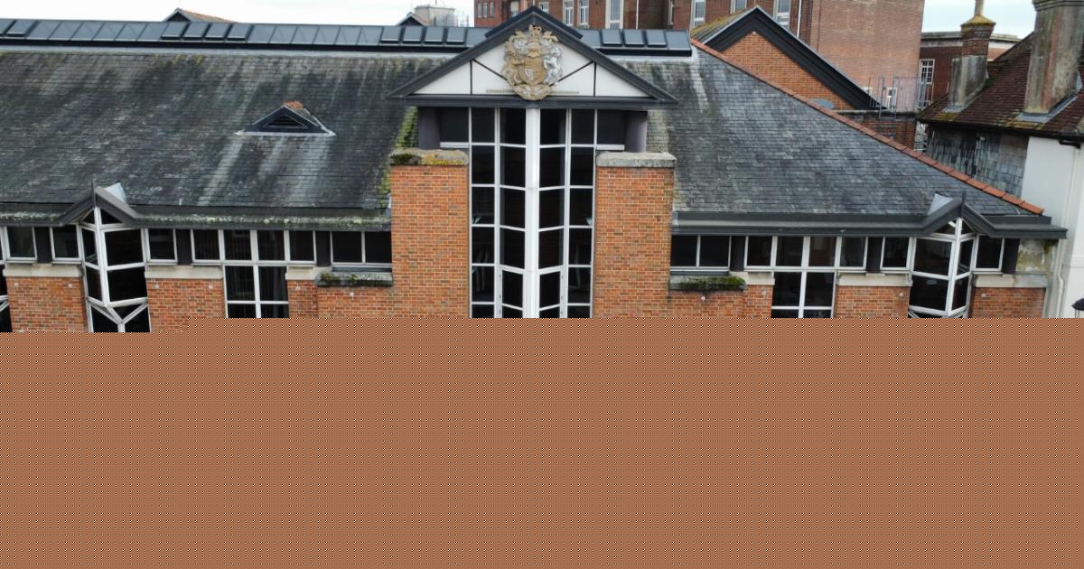 Drunk husband injured wife after argument turned violent in Ryde