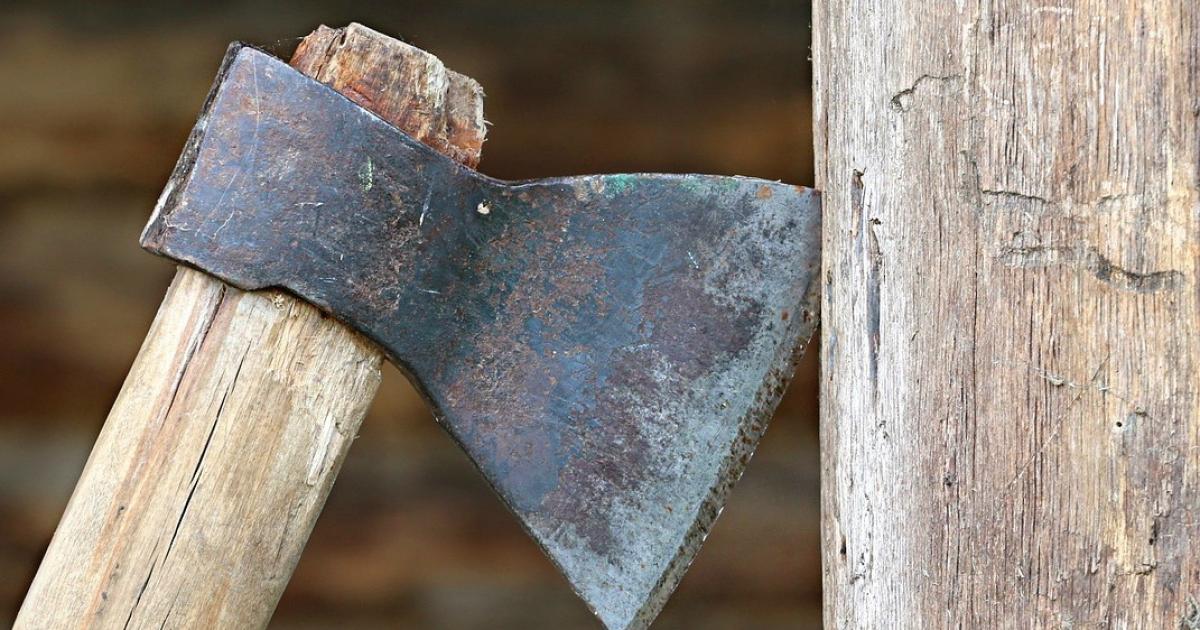 Man armed with axe who made repeated threats to kill Muslims avoids jail