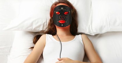 ¿Funcionan las máscaras LED faciales tan de moda? Estas son las ventajas de la terapia de luz