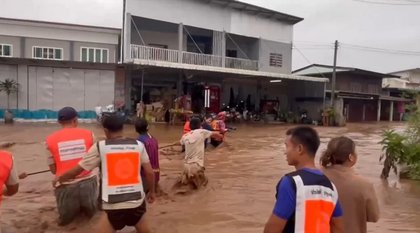 Flash floods ravage Chiang Mai’s Mae Rim as Typhoon Ragasa threatens more heavy rain