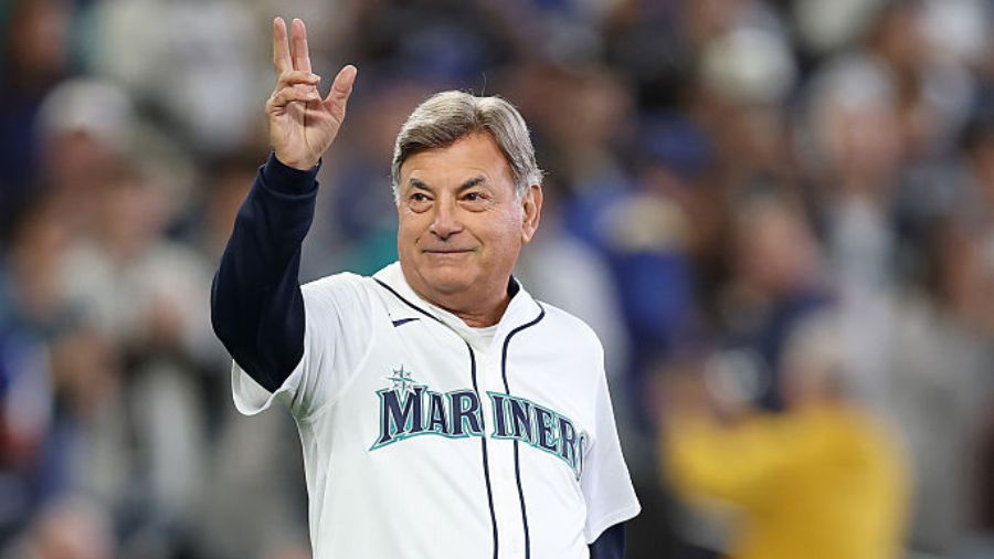 ‘Play-by-play wizardry’: Shannon Drayer reflects on Rick Rizzs’ storied career