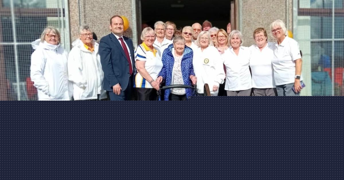 Members celebrate 75th anniversary of last municipal Clydebank bowling club