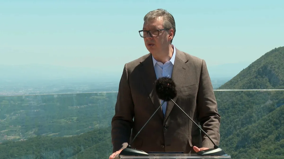 Macut ostao premijer, Vučić "ni dan" nije na "holideju" - a kad će izbori, najavljivani više od 20 puta