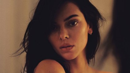 Kendall Jenner Jokes Ex-Boyfriends 'Flopped' Out Of League In New TV Spot