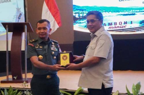 Pemkot Ambon Tanamkan Semangat Bela Negara ke Pelajar Sambut Indonesia Emas 2045