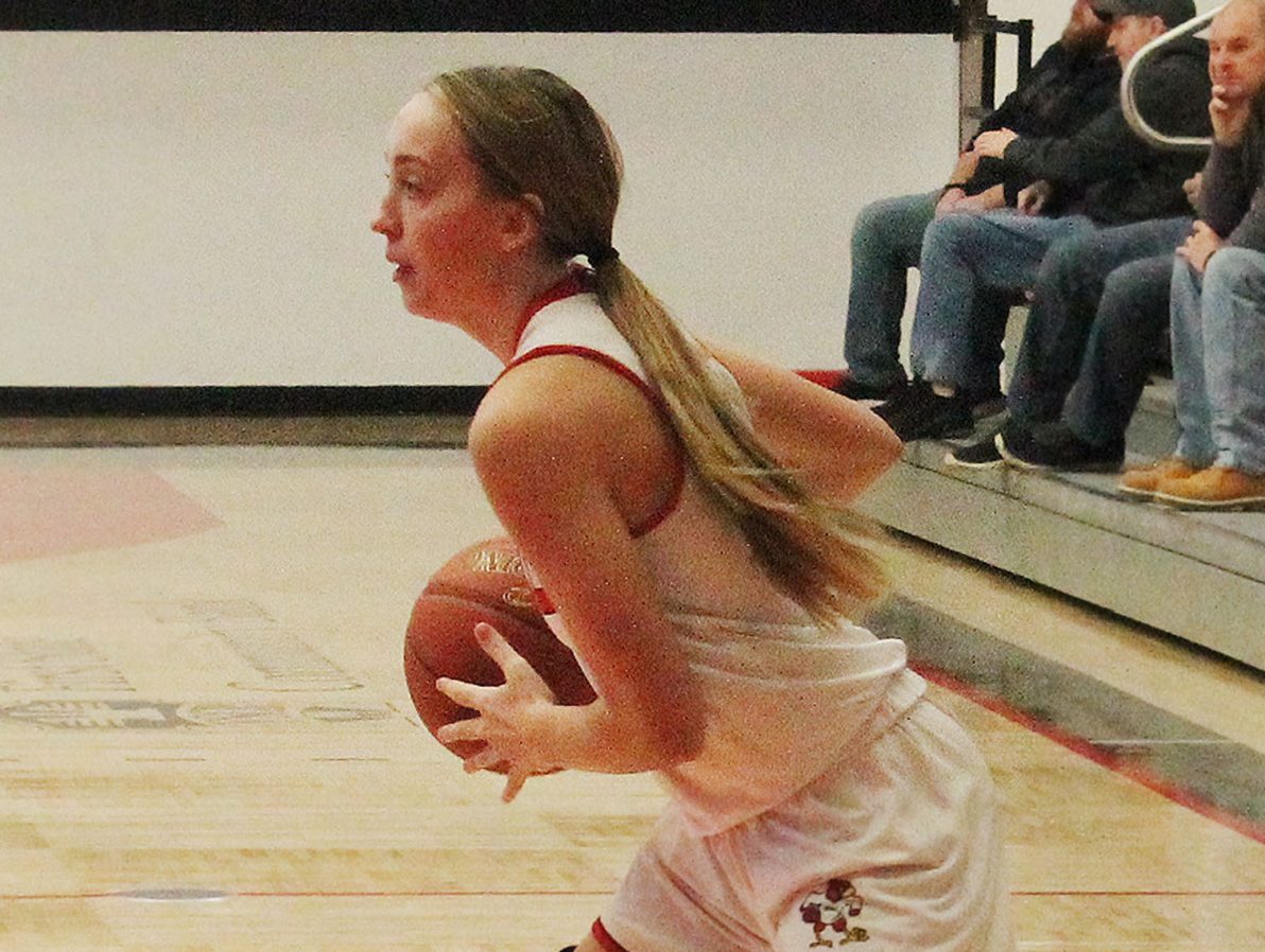MAC women avoid potential upset against Wabash Valley