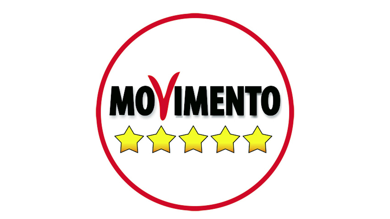 Aeroporto di Crotone, aerei pieni al 90% ma passeggeri al palo. Barbuto (M5S)