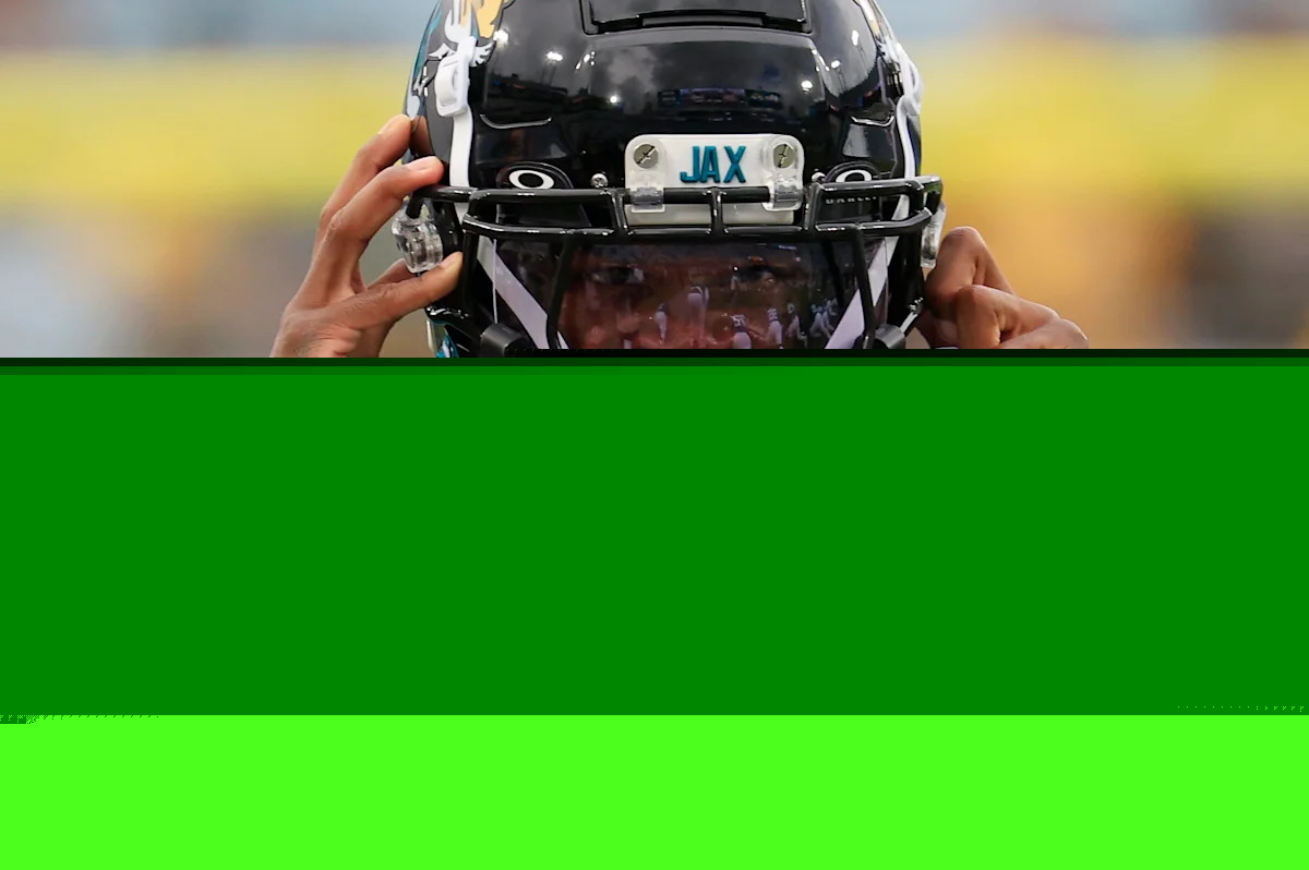 All eyes on Jaguars' Travis Hunter during training camp