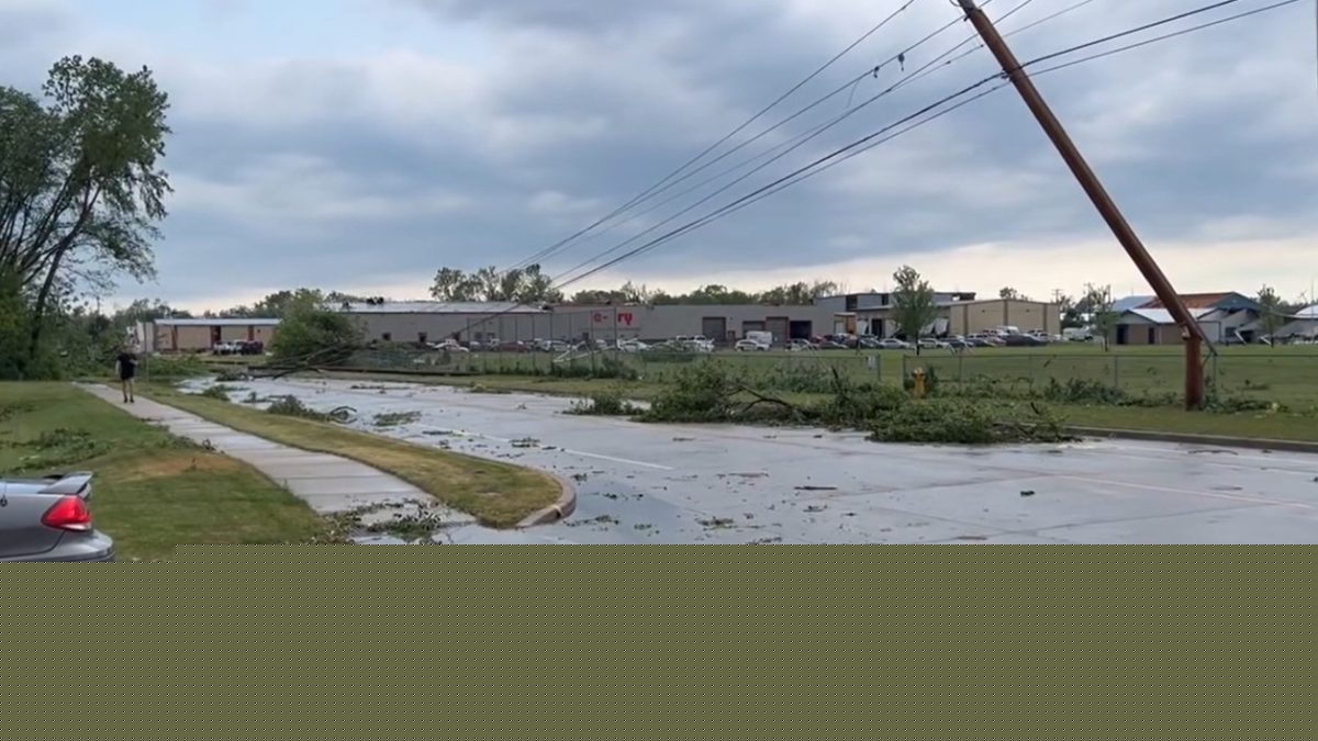 Resource center for tornado victims opens in Menasha