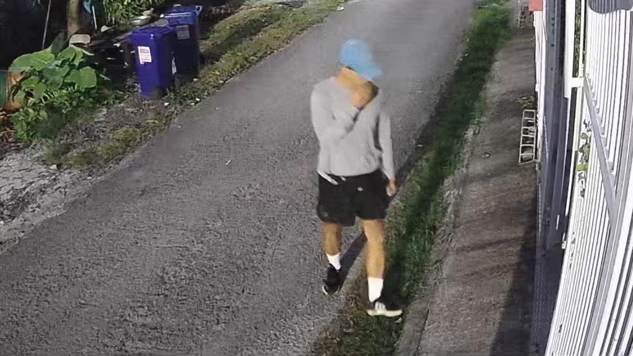 CCTV captures foreign thief stealing laptops and wallet in Phuket