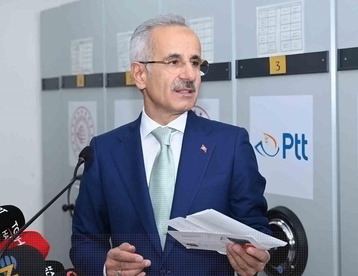 Bakan Uraloğlu: PTT'nin 2026 ilk yarıda taşıdığı gönderi sayısı 210 milyona ulaştı