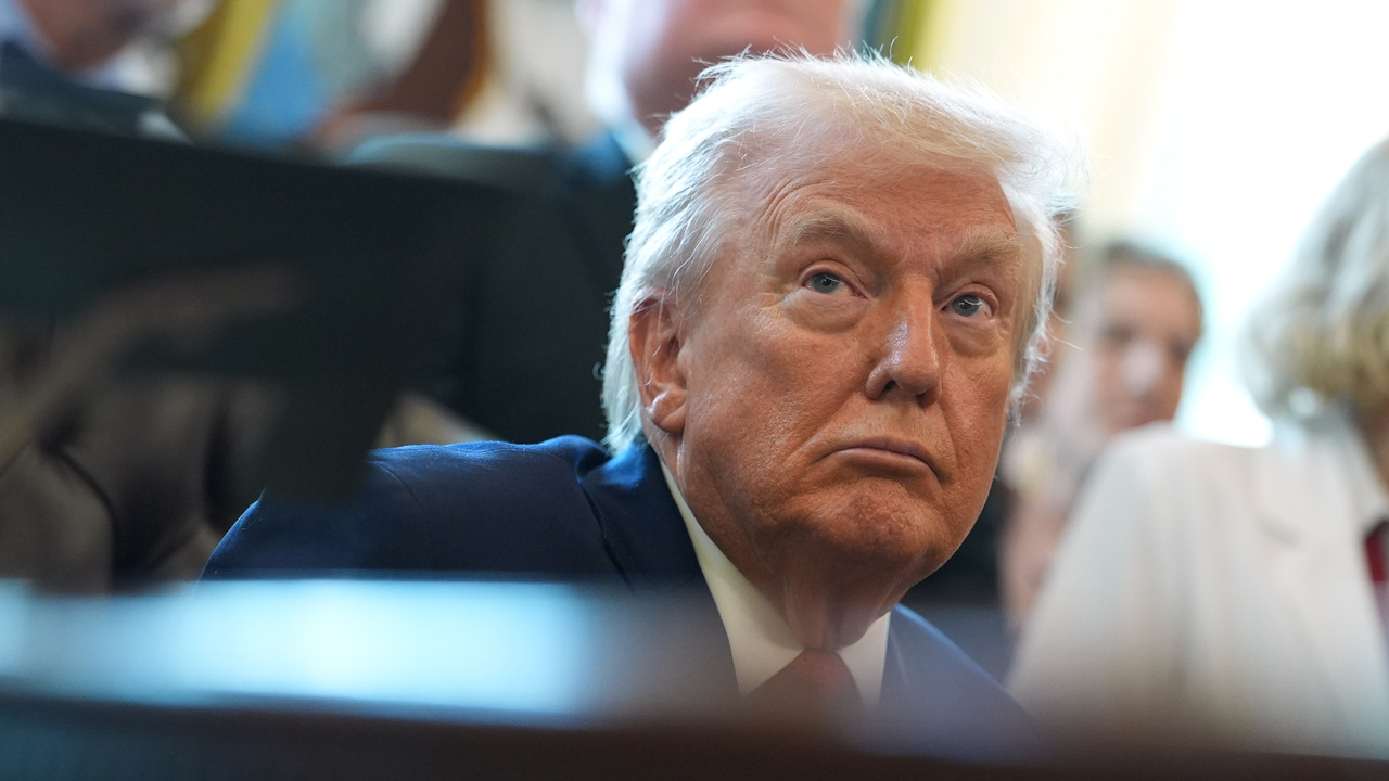 Trump priznal presun vojenských lodí k Iránu. Zároveň dúfa, že ich nebude musieť použiť, radšej chce rokovať