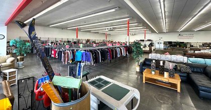 10 Massive Thrift Stores In Oregon Where Your $30 Goes A Seriously Long Way