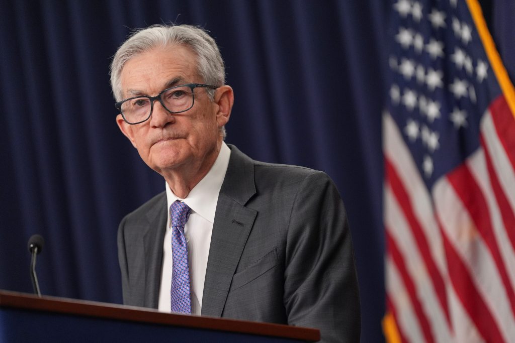Federal Reserve Keeps Interest Rates Unchanged