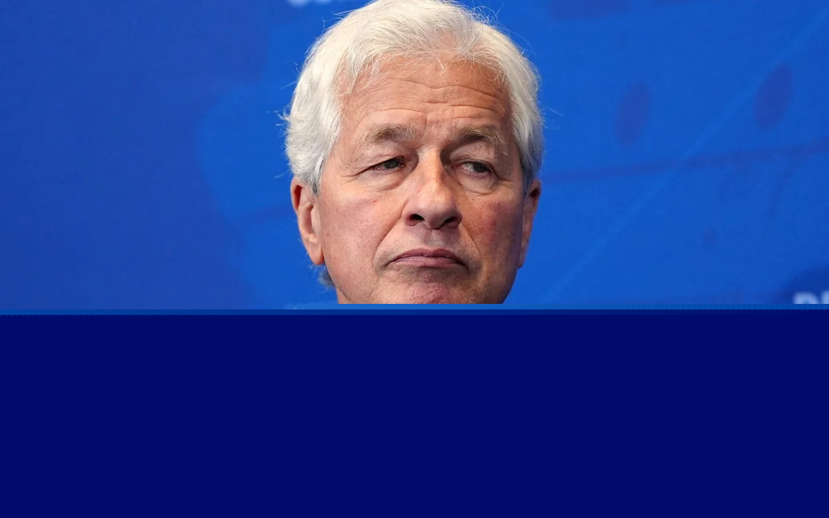 JP Morgan boss warns Burnham against bank tax