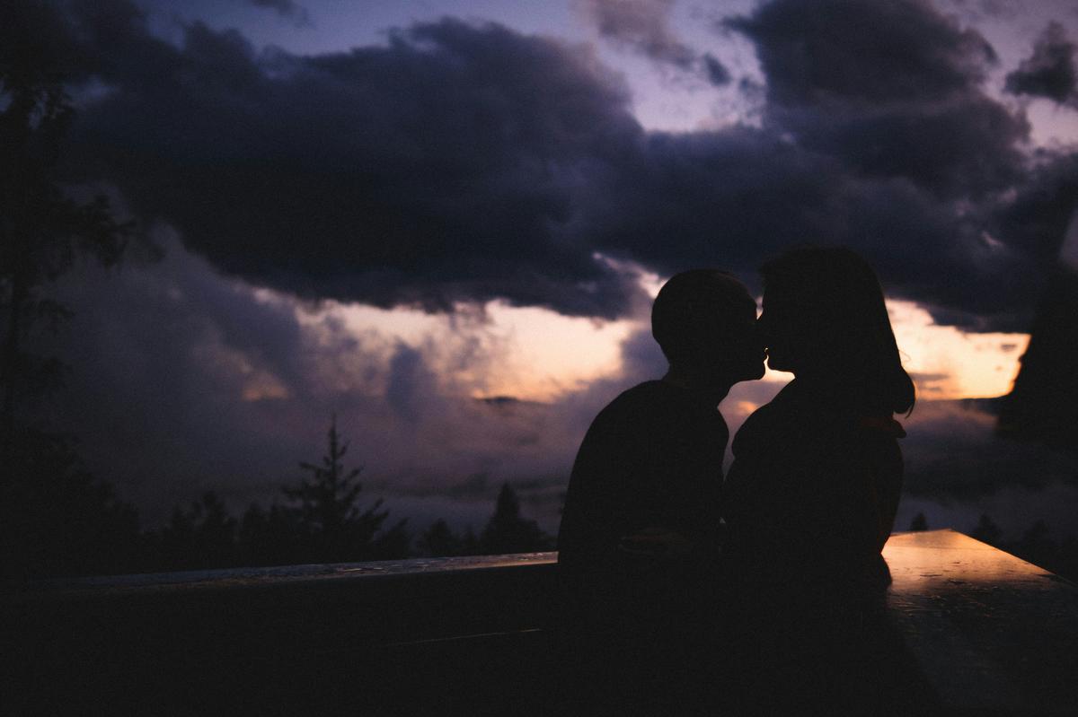 Washington Shares Its Best Dating Advice in 3 Words