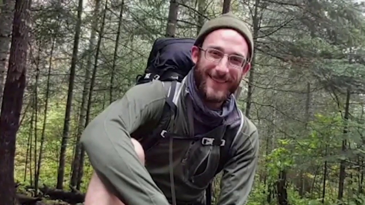 Alex Pretti: Agents who fatally shot nurse placed on leave