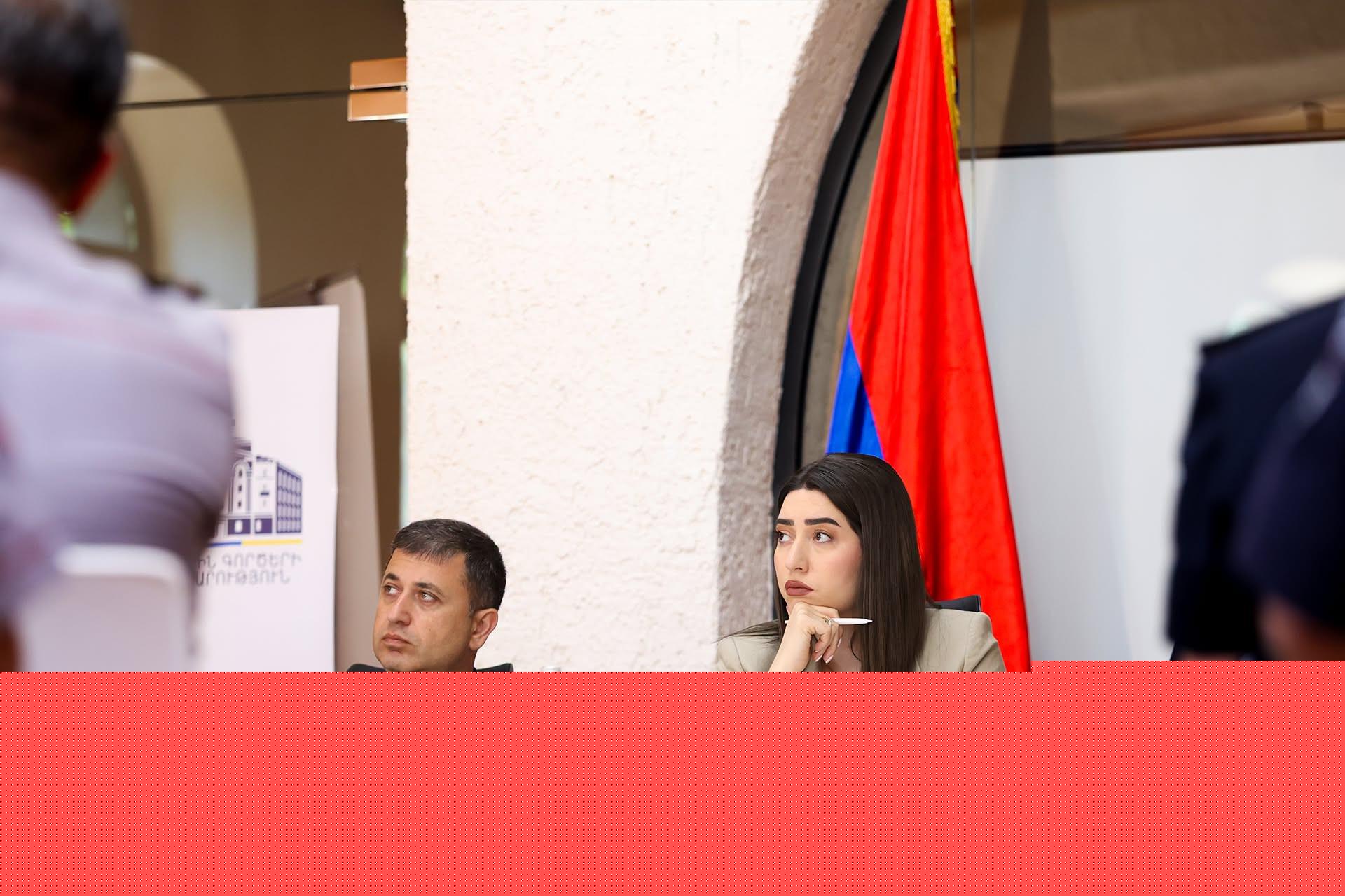 Քրեական ենթամշակույթի դեմ պայքարը պետք է լինի հետևողական․ ՆԳ նախարարը Սյունիքում ամփոփել է ոստիկանության 2026 թ․ 1-ին կիսամյակի աշխատանքը