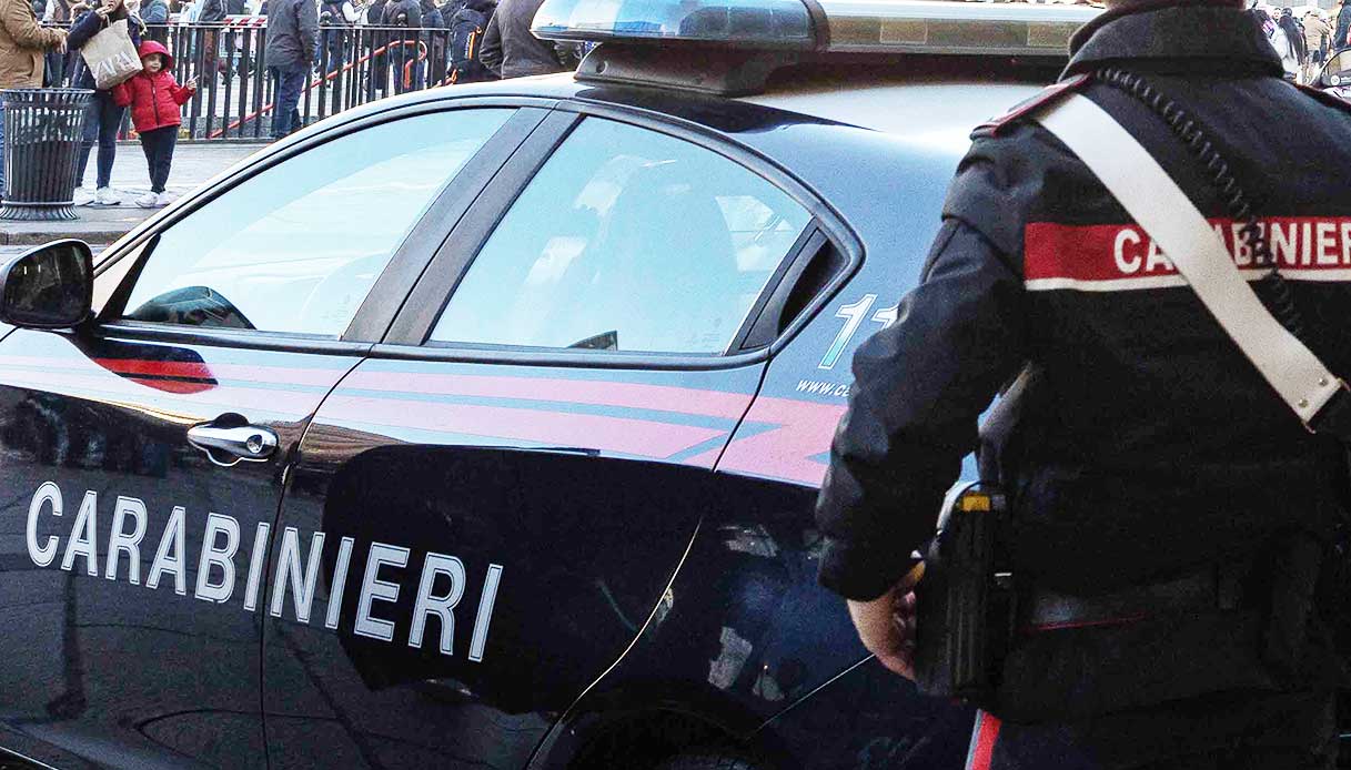Esplosione in officina a Pomigliano d'Arco vicino Napoli, 3 operai feriti: uno è grave