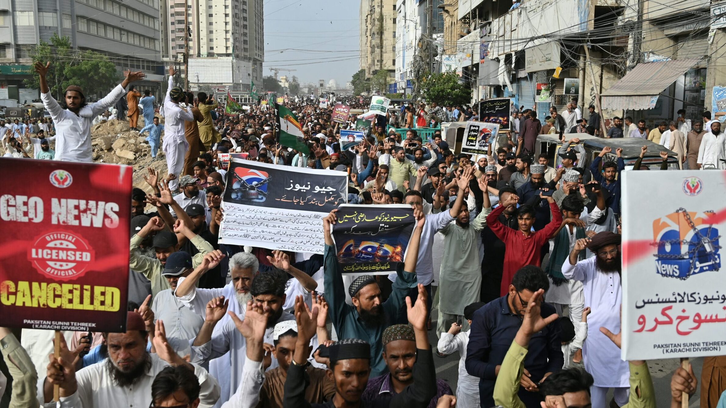 Pakistan’s New Media Rules Put Foreign Reporting Under State Control