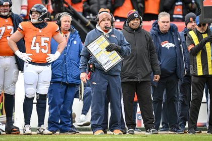 Broncos interview Buffalo QB coach Ronald Curry for offensive coordinator job, sources say