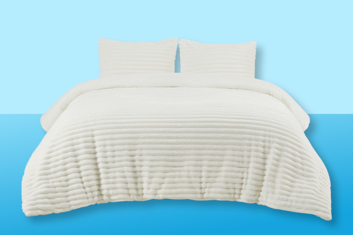 This ‘Luxurious’ Comforter Instantly Makes Shoppers’ Rooms Feel ‘Warm and Inviting’ — and It’s Up to 80% Off